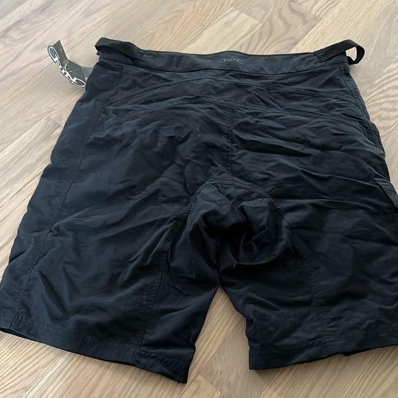 Cannondale biker shorts - Picture 5 of 5